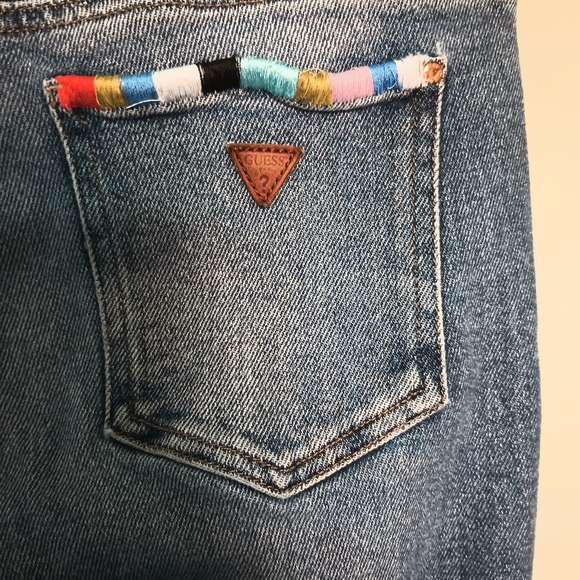 RARE Vintage Guess  Embroidered Graffiti Jeans, Y2K, Grunge,  28/26, Destroyed!! - Picture 9 of 13